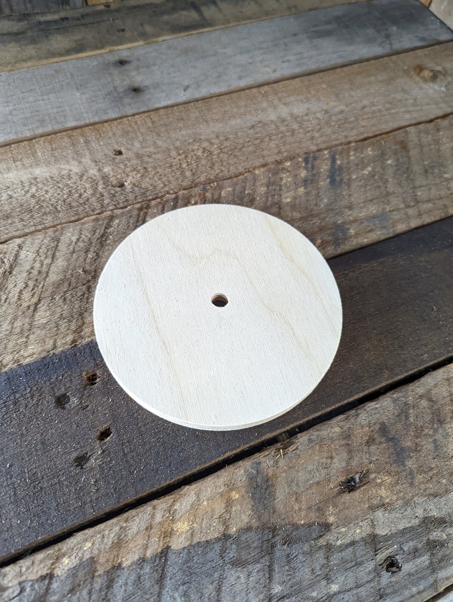 5.5" Wood Donut, BALTIC BIRCH - 1 cm center hole (10mm) Wooden Circles, Blank Circles, Unfinished Wooden Circles, Round Circles, Ring Shape