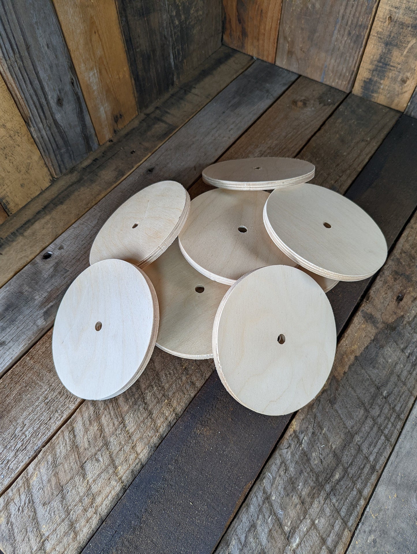 5.5" Wood Donut, BALTIC BIRCH - 1 cm center hole (10mm) Wooden Circles, Blank Circles, Unfinished Wooden Circles, Round Circles, Ring Shape