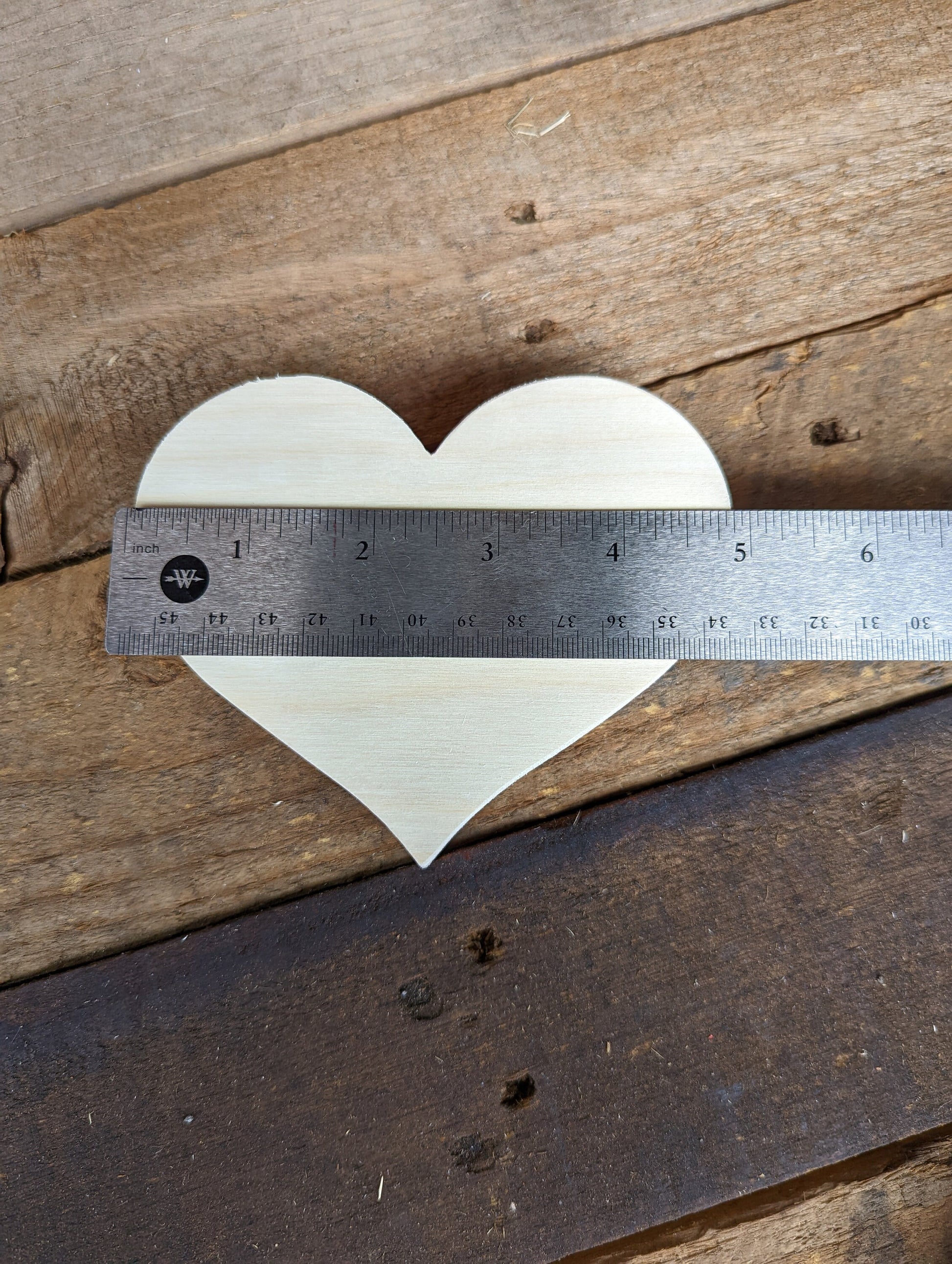 4" tall Wood Heart Plaques, BALTIC BIRCH - Wooden Heart, Blank Heart, Unfinished Wooden Heart, Table Decorations