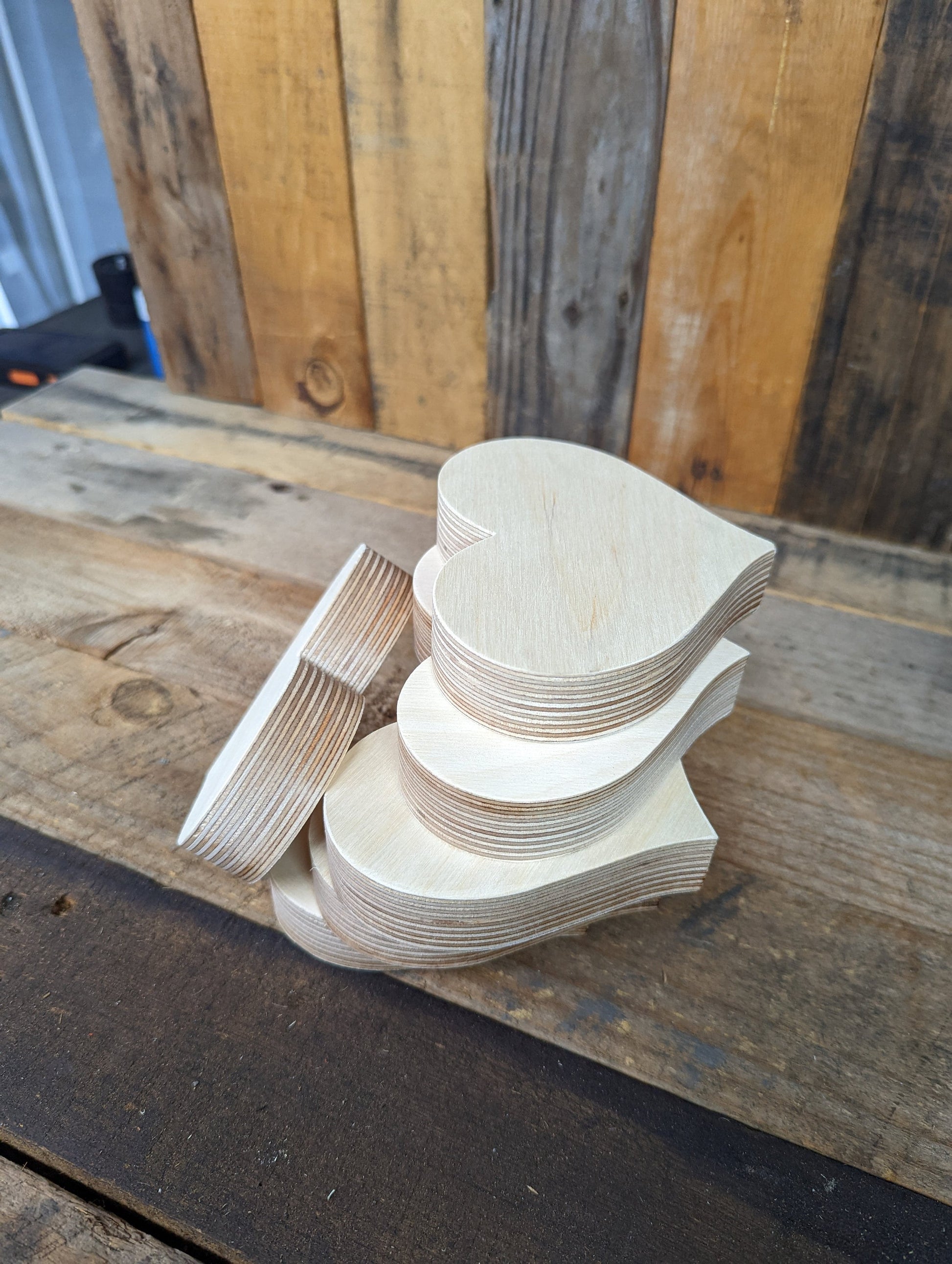 4" tall Wood Heart Plaques, BALTIC BIRCH - Wooden Heart, Blank Heart, Unfinished Wooden Heart, Table Decorations