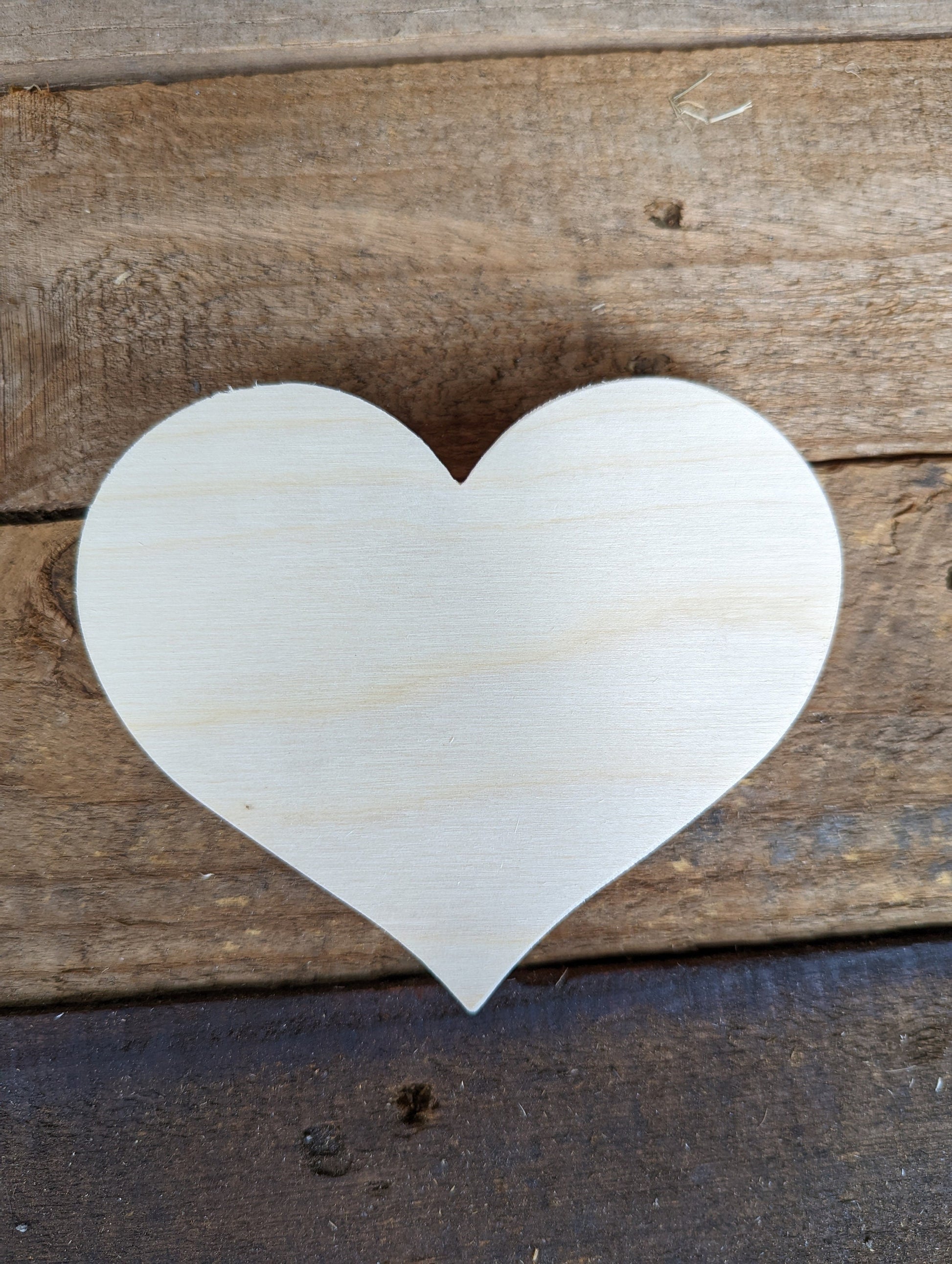4" tall Wood Heart Plaques, BALTIC BIRCH - Wooden Heart, Blank Heart, Unfinished Wooden Heart, Table Decorations