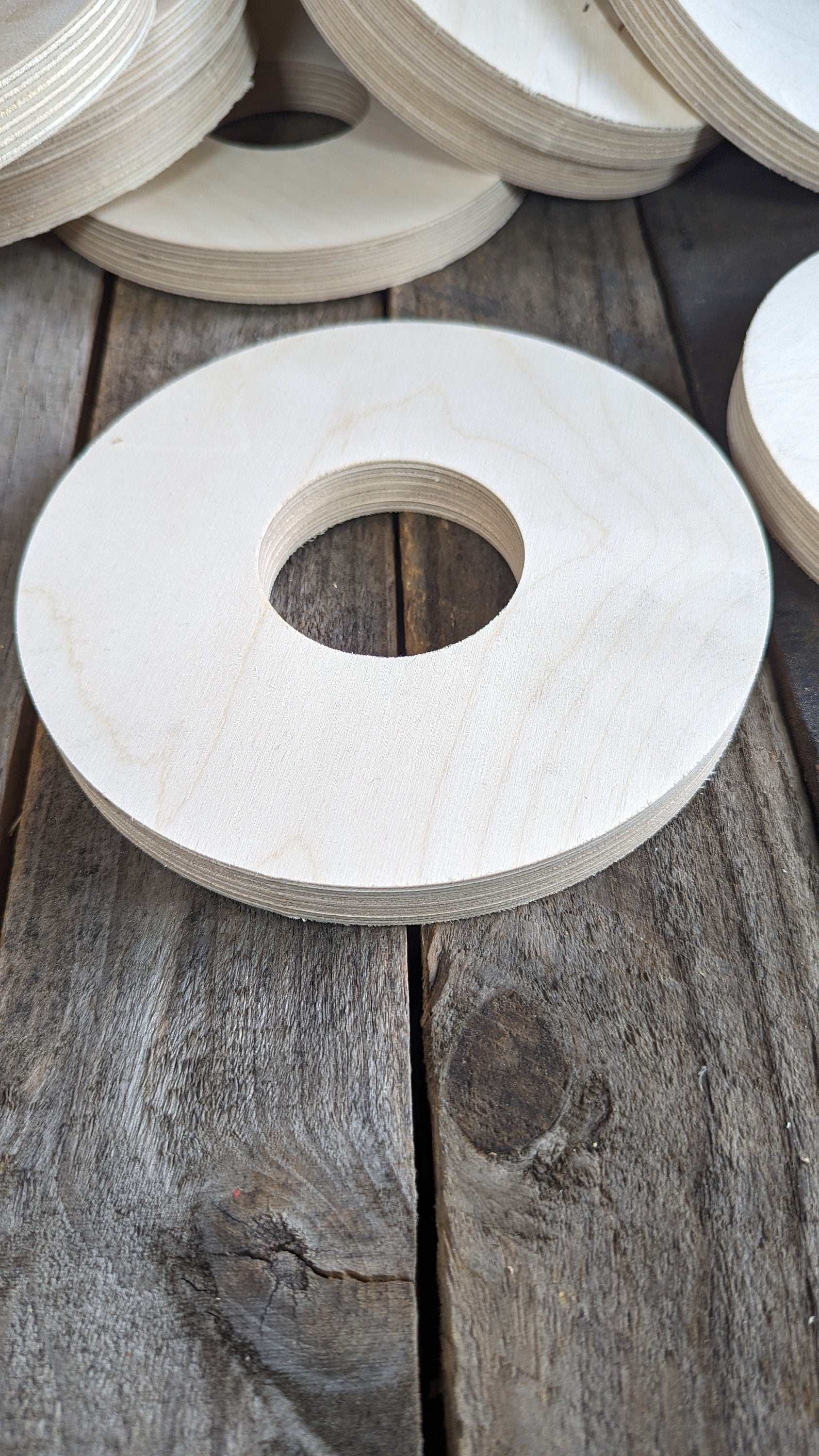 7" Wood Circle Ring with 2.5" center hole, BALTIC BIRCH Wooden Circles, Unfinished Wooden Circles, Round Circles, Circular Wood